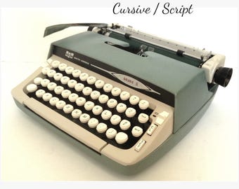 GREEN PLATEN! Smith Corona Galaxie II Manual Portable Typewriter