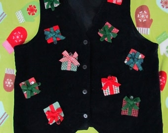 Festive Vintage Black Velvet Christmas Vest with Colorful 3D Presents that OPEN! Christmas Party Vest, Holiday party Vest SIZE Small