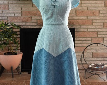 ON SALE! Vintage 1950s Paul Parnes Pintuck Color block Dress | 50s Blue Two Tone Dress XS Small | 1950s dress