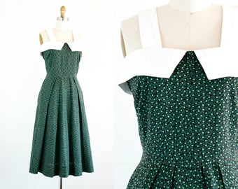 Vintage 1940s dress . Clover Field . green 1940 sundress . floral cotton print feedsack dress