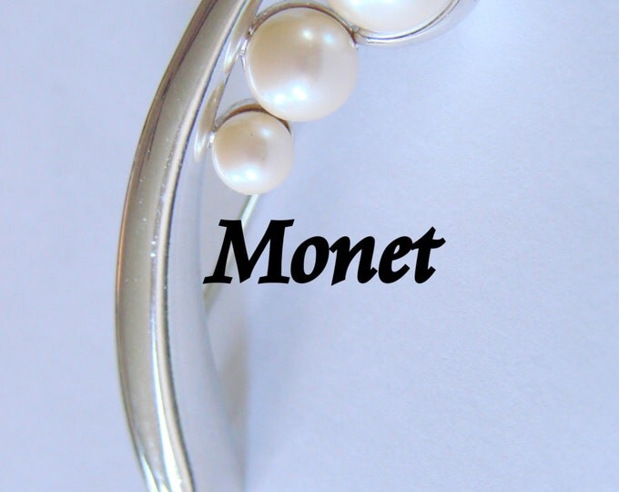 Retro Monet Faux Pearl Designer Signed Brooch Silver Tone Jewelry Jewellery