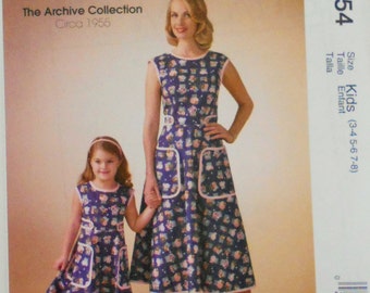 Children's/Girls' Matching Wrap Dress McCall's Sewing Pattern in Size Children's 3-8. Retro Wrap Dress. Mommy and me Dress. Vintage Style
