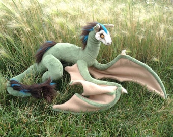 Dragon, Art Doll, Posable Dragon, Fantasy Skull Dragon, Customizable Wyvern, Mythical Creature, SkullWyrm, Made to Order
