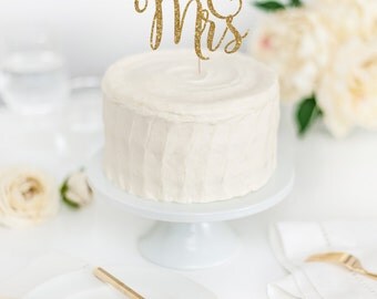 Mrs & Mrs Cake Topper - Wedding Cake Topper - Two Brides Cake Topper - Same Sex Wedding Decor - Custom Topper - Personalized Cake Topper