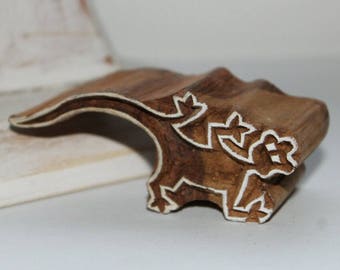 hand-carved Indian temple wooden lizard