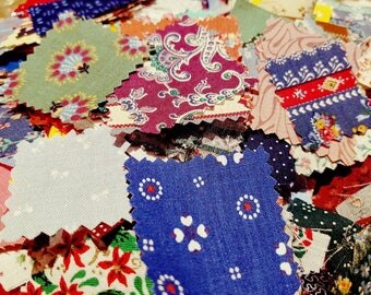 Huge lot of vintage fabric patchwork squares in a mix of sizes 1/2 kg
