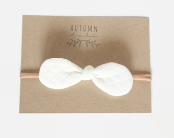 Hair Bow, Nylon Baby Headband, Girls Headband, White Nylon Headband, Baby Bow, Small Bow Headband, Toddler Headband, Bow Headband, Baby Gift