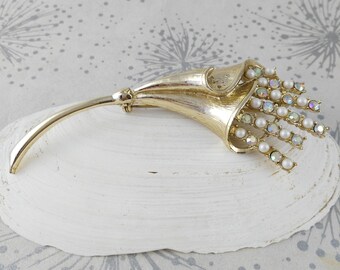 Cornucopia Brooch - Aurora Brooch - Jewelcraft Brooch - Golden Brooch - Modernist Brooch - Bridal Brooch - Gift Woman