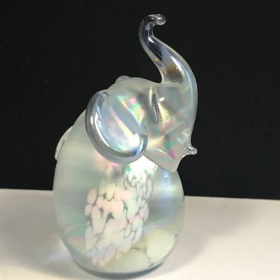 fenton elephant figurine