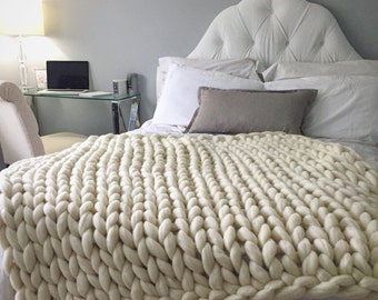 SALE! Chunky Knit Blanket, Merino Wool Blanket, Hand Knitted Blanket. 23 Micron Super Chunky Warm Blanket!