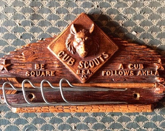 Vintage Cub Scouts Tie Rack, B.S.A. Collectible Tie Holder, Be Square A Cub Follows Akela