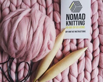 Giant Knitting DIY Blanket /Knit Your Own Super Chunky Blanket / Learn to Knit / DIY Chunky Throw / Extreme Knitting & Pattern / 12+ Colours