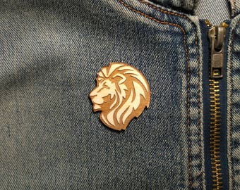 Wooden lion brooch. Laser cut lion jewelry. Wooden lion accessory. Eco pin lion jewelry. Lion pin badge. Animal pin. Woodland lion jewellery