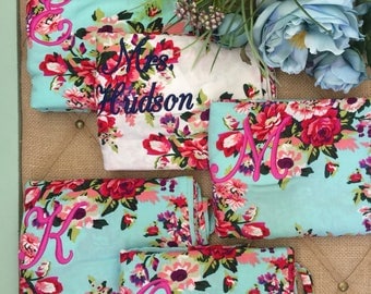 Cotton floral bridesmaid robes set of 5, bridesmaid gifts, getting ready outfits, bridal pajamas, maid of honor gift, bridal party robes