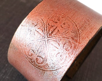 Metallic Leather Cuff Bracelet Armband, Womens Size to fit a 6-7in Wrist, Adjustable Snaps, Handmade from Reclaimed Belt, OOAK