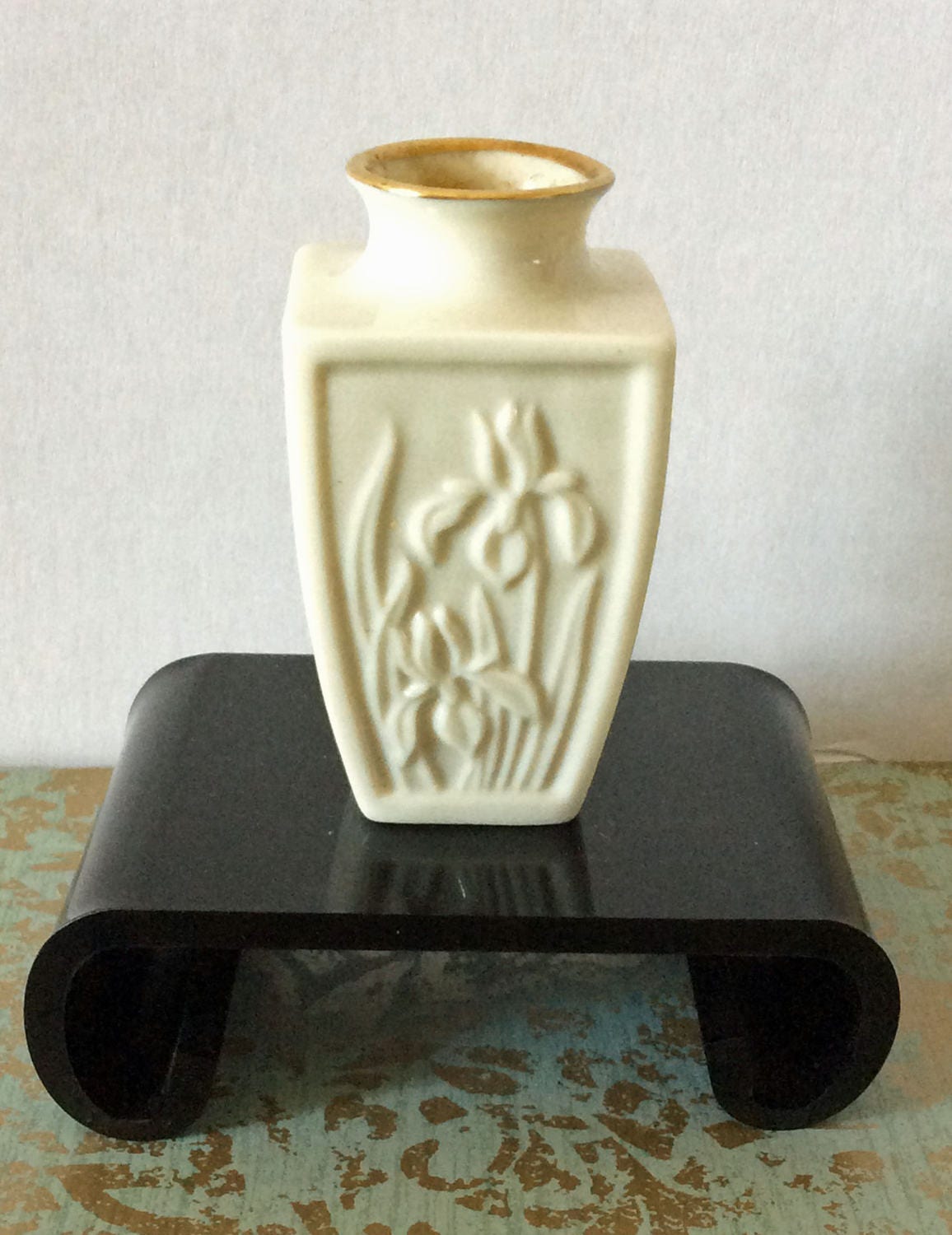 Mini Lenox vase with irises gold trim