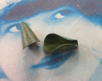 Hammered Verdigris Patina Brass Bead Caps 527VER x2