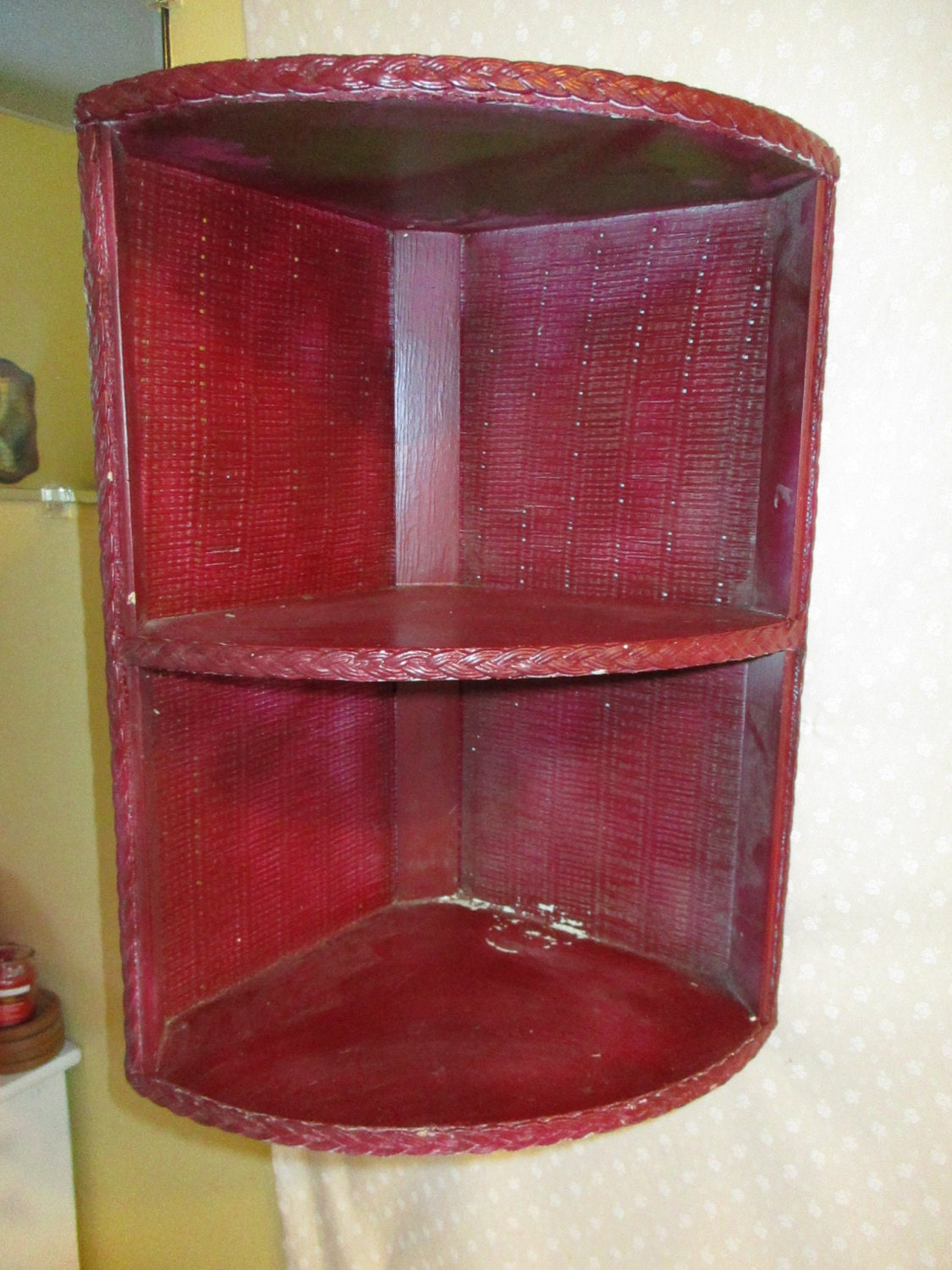 Wicker Corner shelf Hanging