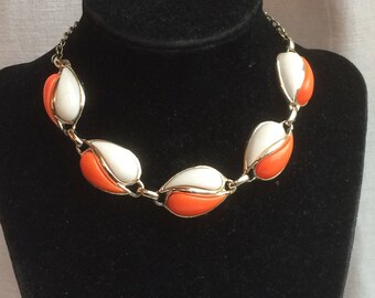 Beautiful Vintage Orange + Cream Lucite Link Necklace