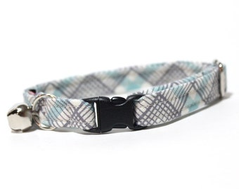 Plaid Cat Collar with breakaway safety buckle- Perrfet Grey and Blue Plaid