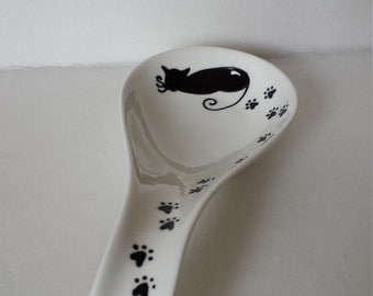 Handpainted sleeping black cat spoon rest