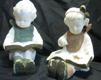 Like Chalk Material Figurine Statue Boy And Girl Reading A Book 1950-1960