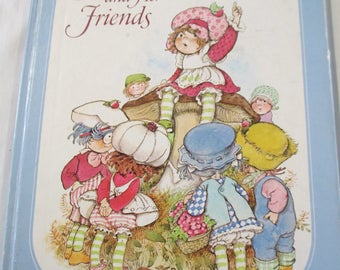 1980 childrens story book Strawberry Shortcake and her friends used fair conditon