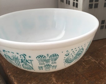 Pyrex Butterprint Amish 404 Rare HTF Mixing Bowl