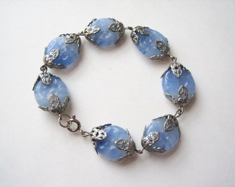 Vintage glass bracelet, 1950's glass bead bracelet, periwinkle blue glass, blue glass bead, light blue glass, blue milk glass