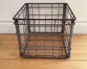 Bordens Milk Crate/Borden Milk Crate/ Milk Bottle Crate, wire crate