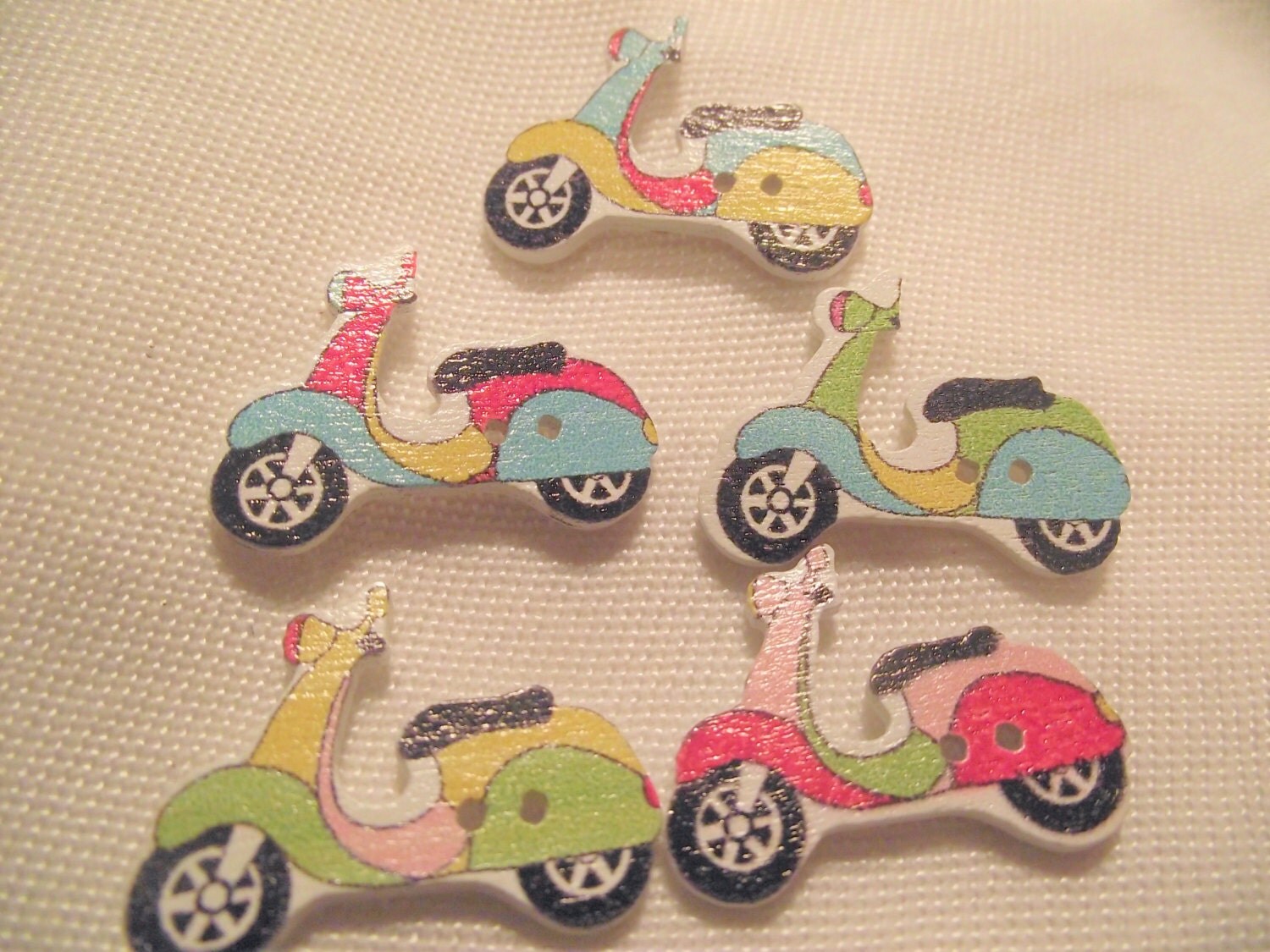 SCOOTER BUTTONS,Craft Buttons,Sewing Notion,2 Hole Button,VESPA Buttons