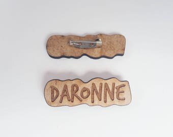 Wooden Brooch Daronne (french jargon for mother) mum Mother's Day Pins Gift for her by decartonetdetoiles