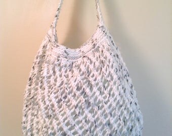 Loom Knit Market Bag Pattern. This versatile bag can be used