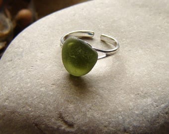 Sea Glass Ring, Green English Sea Glass Ring in Sterling Silver, Sea Glass Adjustable Ring, English Seaglass Jewellery, Birthday Gifts