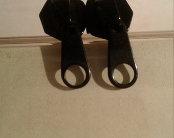 Kool Black or Silver Zipper punk/goth style Men, Women plugs in 2g, 0g Surg steel tunnels