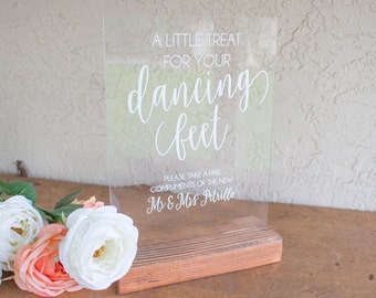 Flip Flop Basket Sign - Wedding Dancing Feet Sign - Wedding Flip Flop Sign - Dancing Feet Sign - Dancing Shoes Sign - Treat for Dancing Feet