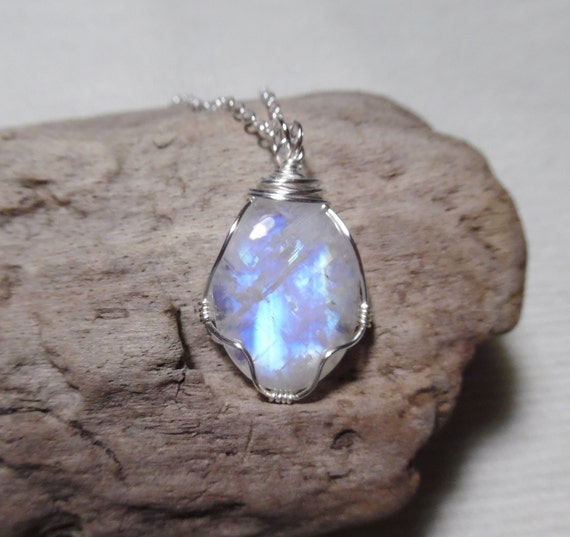 Glowing Moonstone Necklace Silver Moonstone Necklace