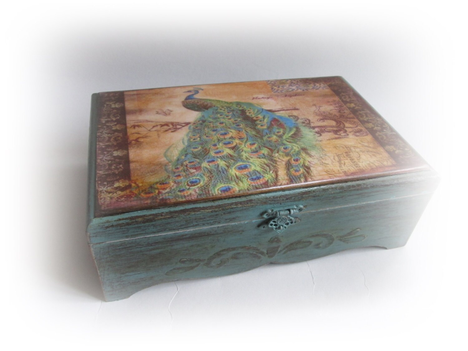 Rustic Peacock Box. Peacock Keepsake Box. Peacock Wedding.