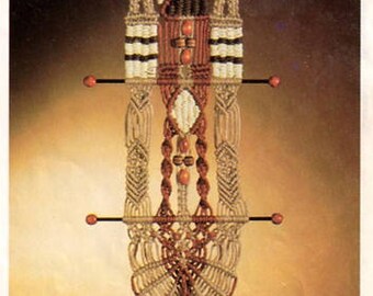 Vintage 70's Macrame Wall Hanging Pattern. PDF Pattern. Instant Digital Download.