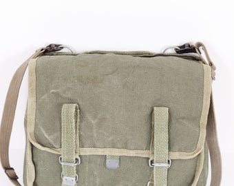 Distressed Vintage Green Messenger Bag, Army Canvas Shoulder Bag, Military Crossbody Bag, Vintage bag 1980's