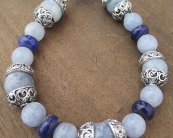 Very cute and trendy-aquamarine and lapis lazuli reinforced bracelet.