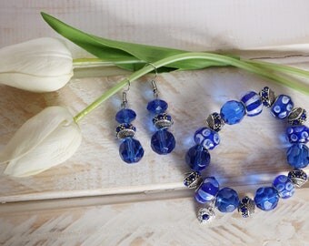 BRACELET DENIM DAYZ Glass Lampwork Stretch Bracelet and Matching Earrings