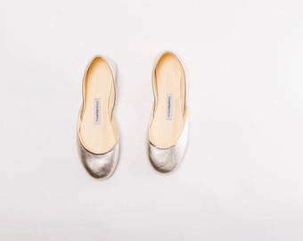 The Metallic Ballet Flats in Gold | Wedding Shoes | Wedding Ballet Flats | Women's Flat Shoes | Evening Shoes in Dusty Gold