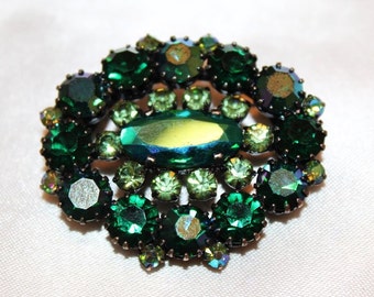 SALE! Vintage Couture Emerald & Peridot Green Rhinestone Aurora Borealis Chaton Brooch BU