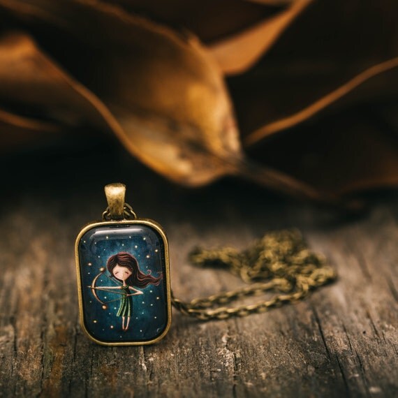 FREE WORLDWIDE SHIPPING - Astrology StarSign Sagittarius Star Sign Necklace - Bronze - Girl - Quirky - Unique