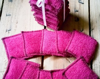 Lot de 20 carrés ou lingettes démaquillantes en éponge fuchsia