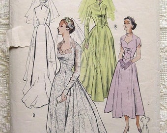 Vintage 50's Sweetheart Neckline Bridal Gown Sewing Pattern. Butterick 5269 Size 12