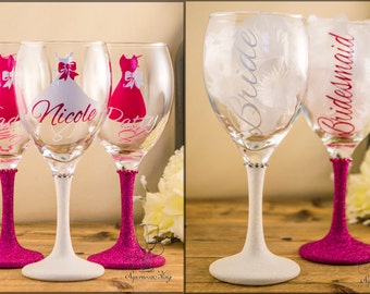 2 Glitter WINE - Dress|Bow|Title|Name|Personalised|wedding|glass|glasses|bridesmaid|gift||Mother of the Bride, Groom|Bridal|Bridesmaids