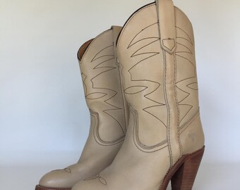 Late 1970s 1980s Frye Cowgirl Boots - Size 5.5