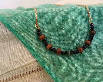 Evergreen Necklace // Beaded Necklace with Wooden Beads